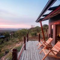 Rhino Ridge Safari Lodge
